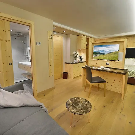 St. Michael Hotel 4*